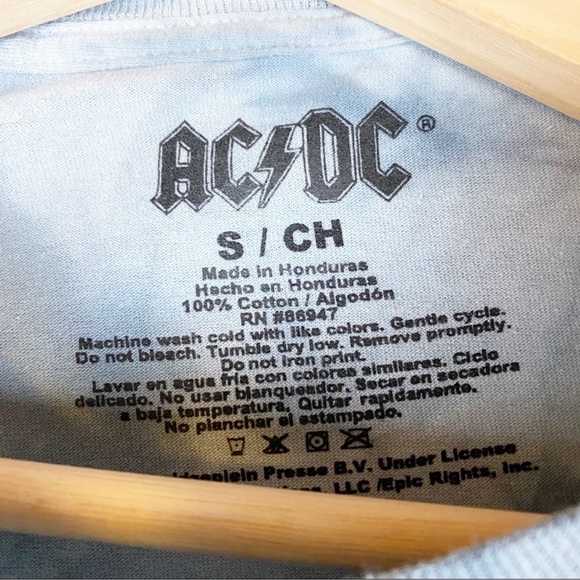 NEW AC/DC We Salute You Crew Neck Graphic Tie Die Band Tee Shirt S - Picture 3 of 3